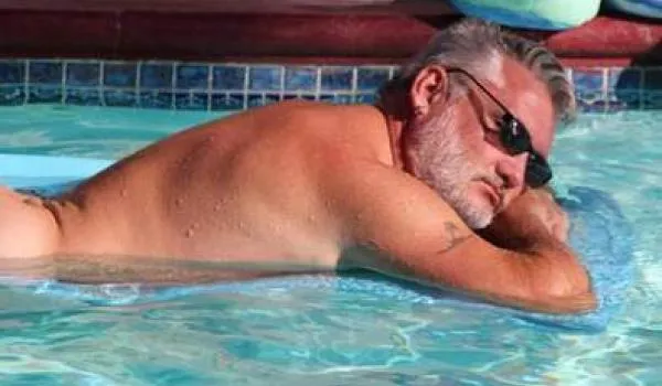 How To Enjoy Three Palm Springs Gay Resorts In One Week
