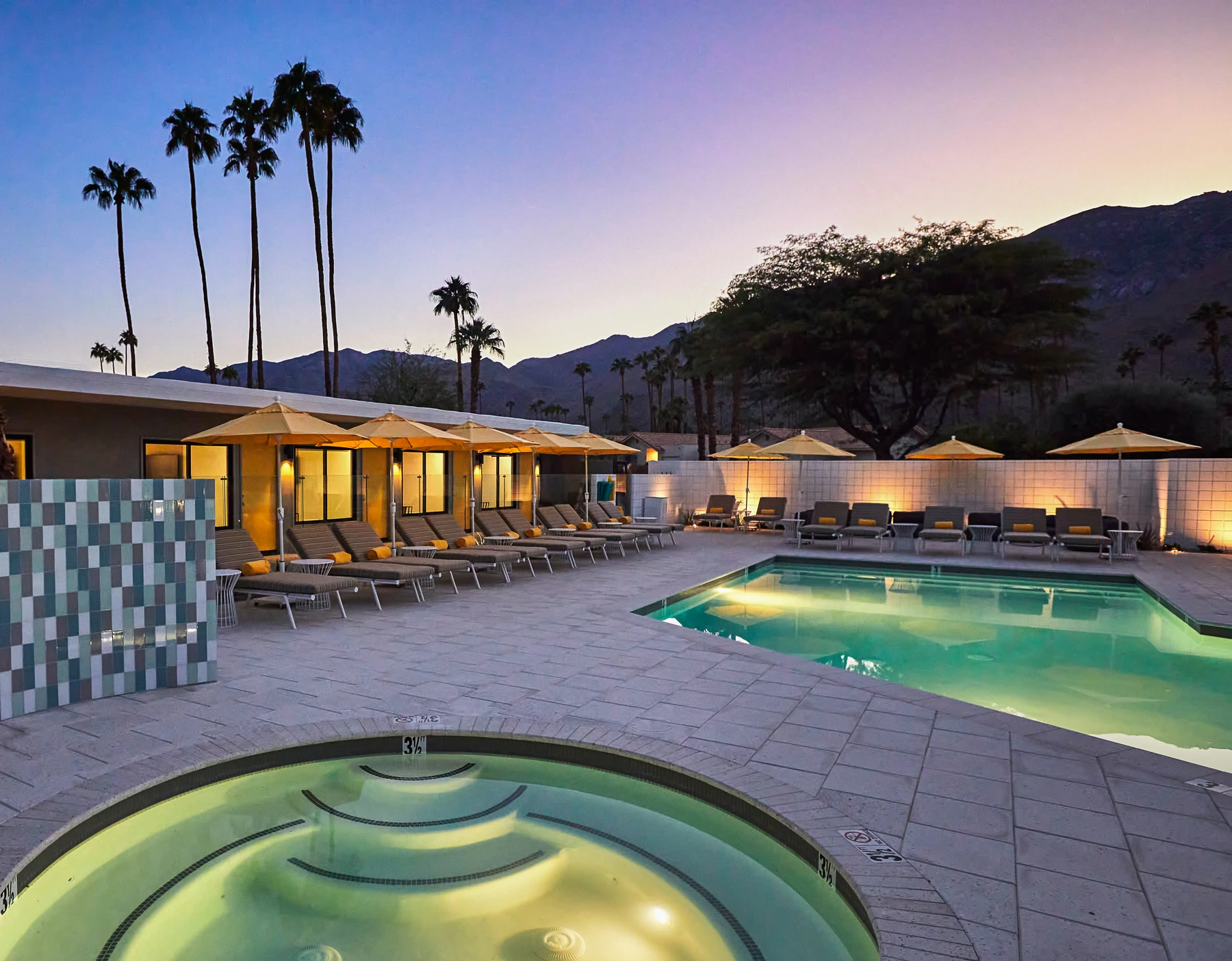 Hotel Thumbnail
