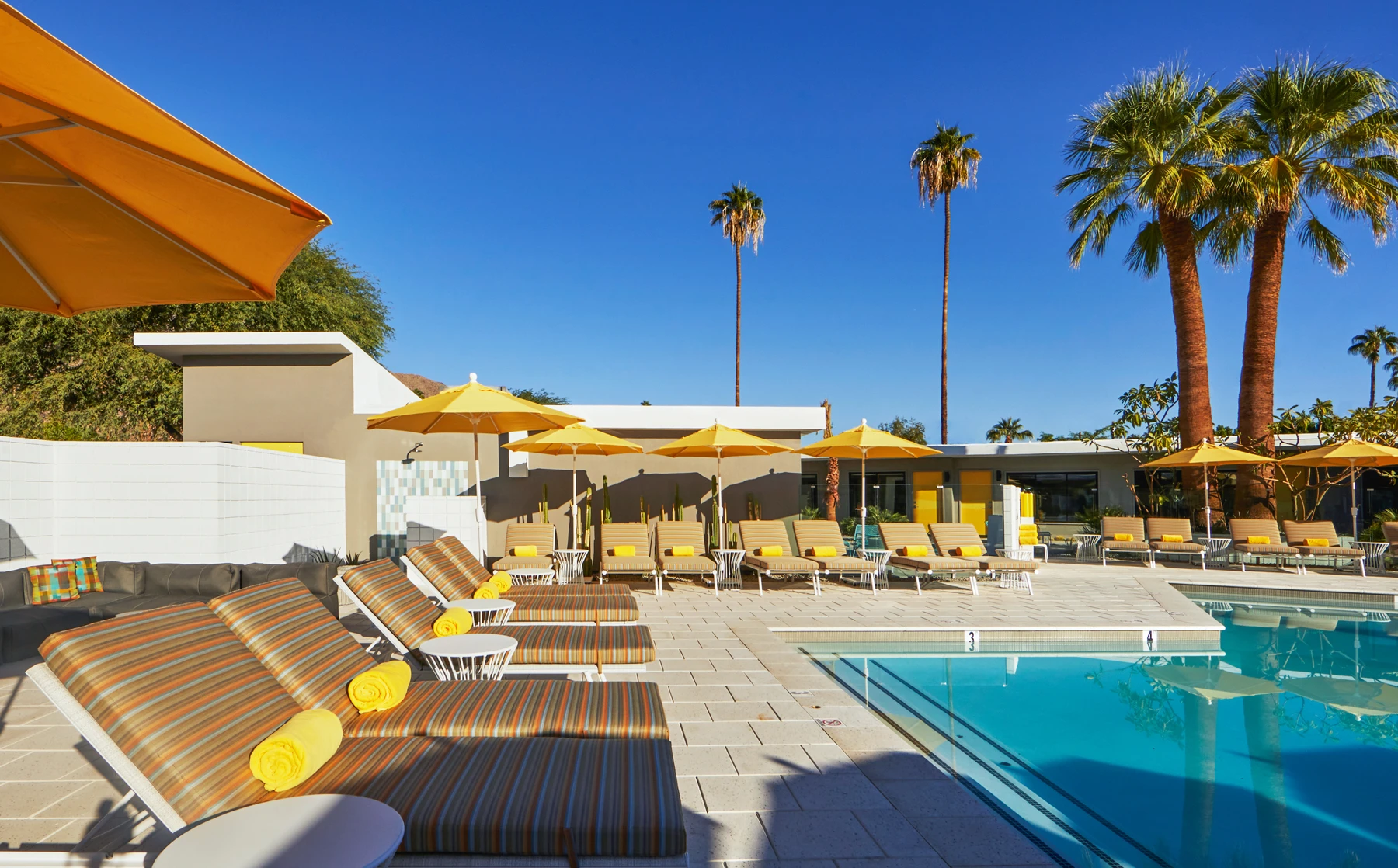 Twin Palms Resort