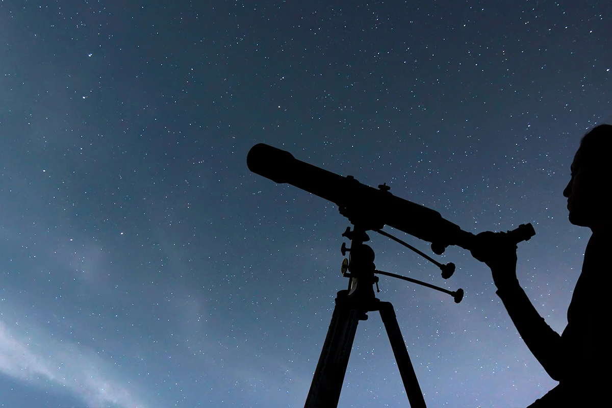 Stargazing the Desert Nights