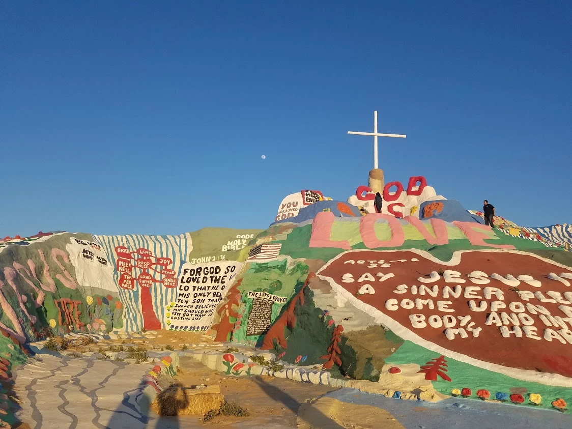 Weirdly Wonderful Day Trips From Palm Springs