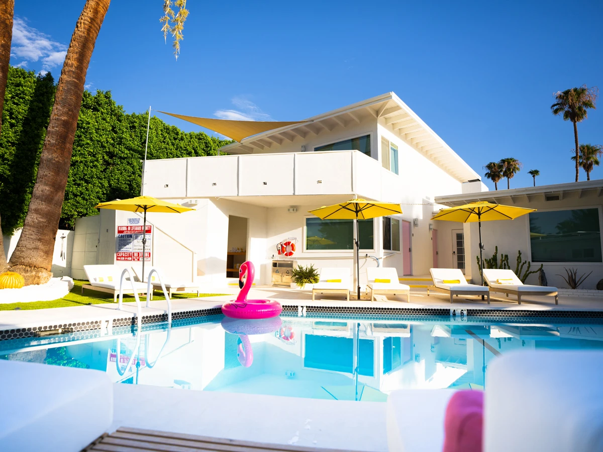 Hotel Thumbnail