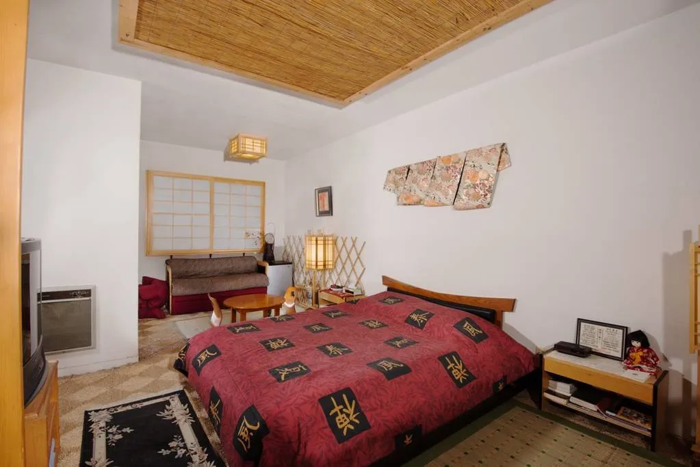 Sakura Japanese Bed &amp; Breakfast