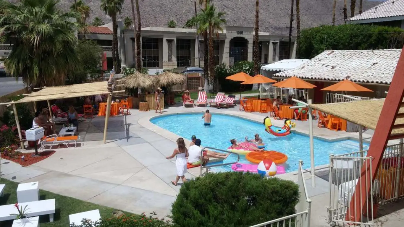 Aloha Hotel