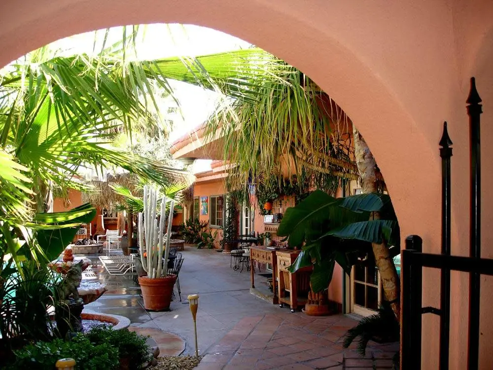 Coyote Inn