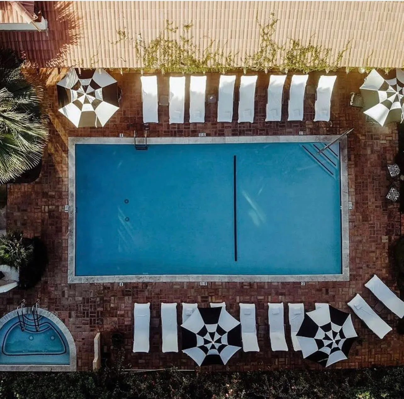 La Maison Hotel